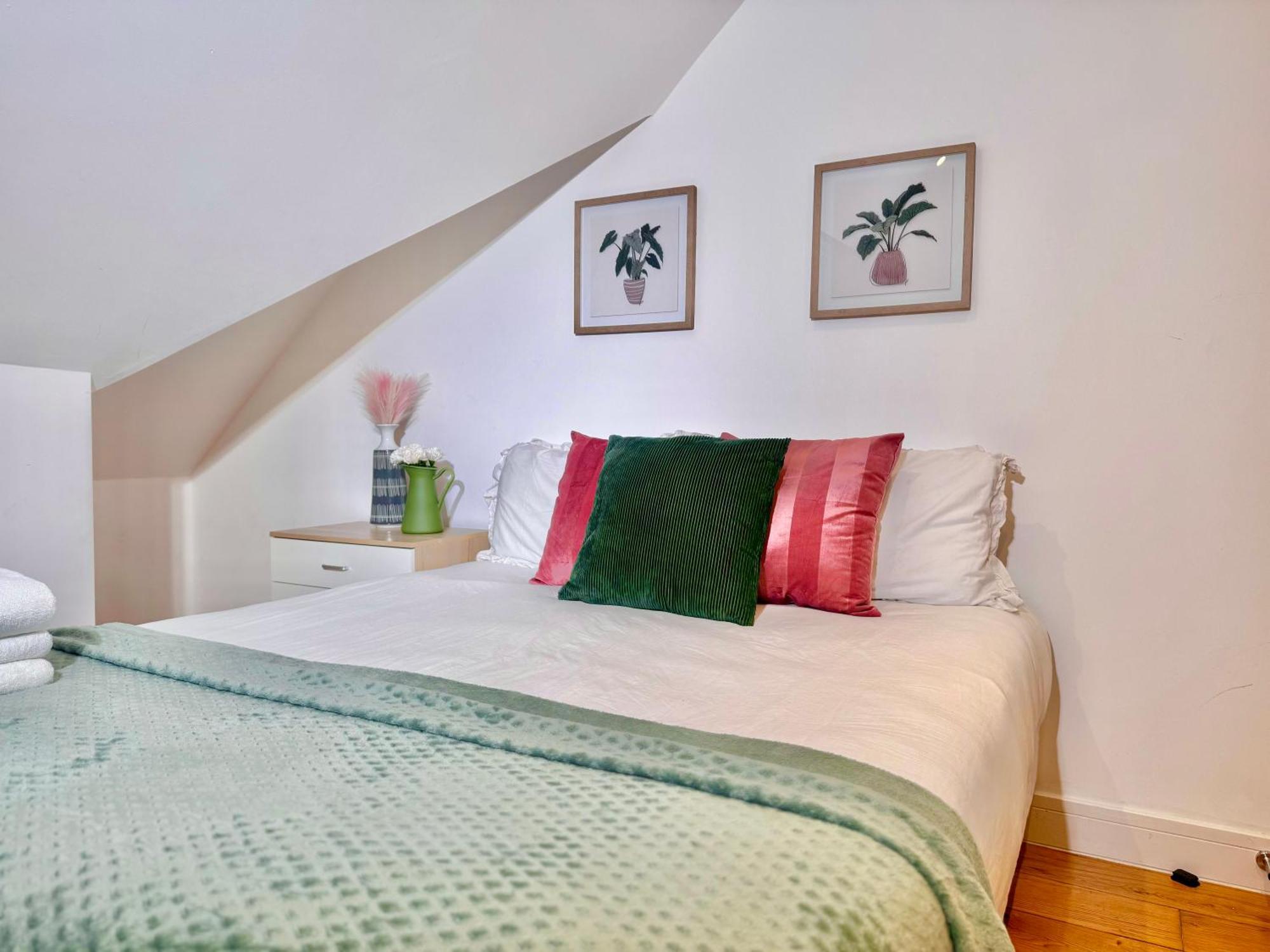 En-Suites With Free Parking 30Min To Central لندن المظهر الخارجي الصورة