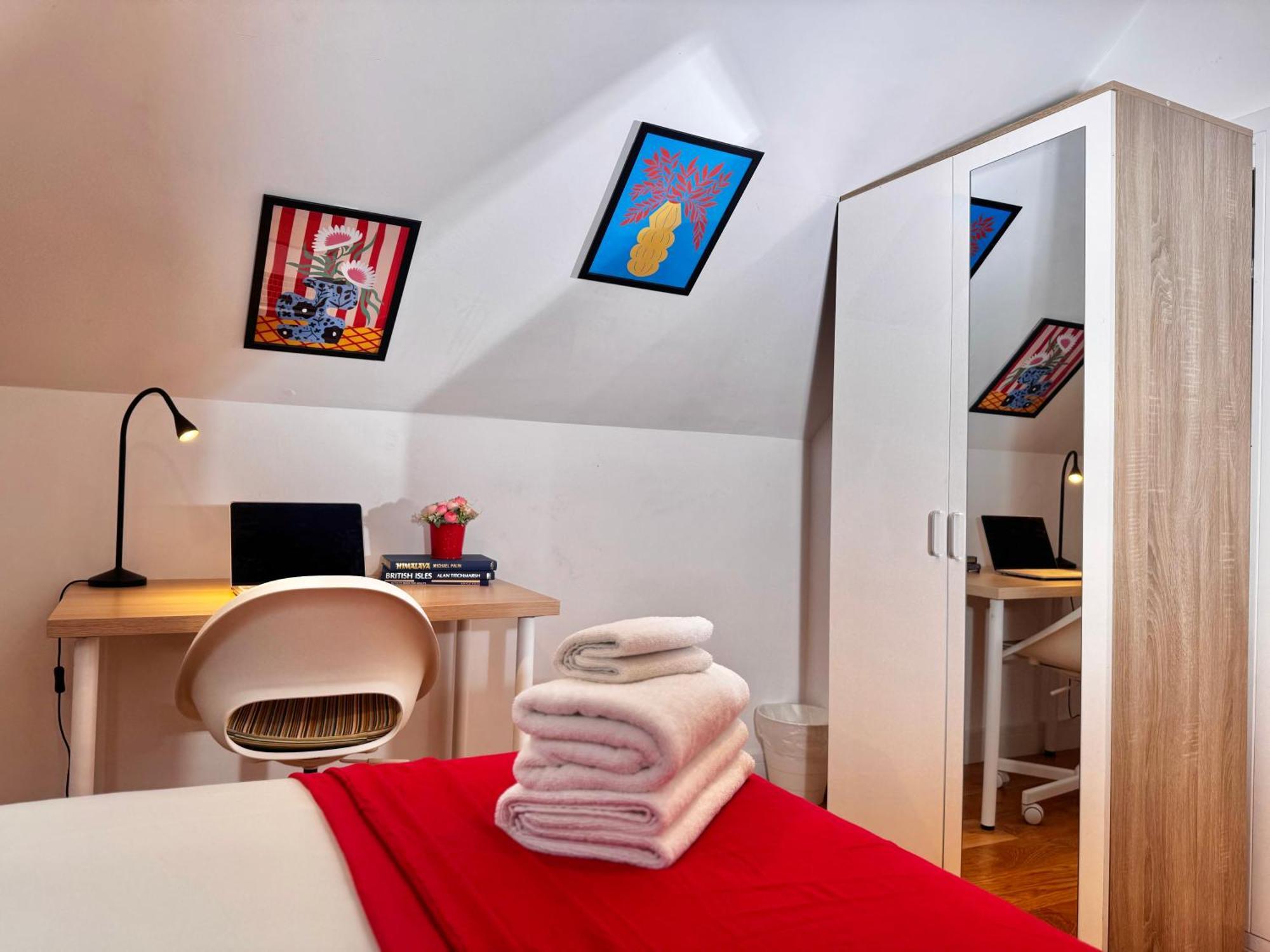 En-Suites With Free Parking 30Min To Central لندن المظهر الخارجي الصورة