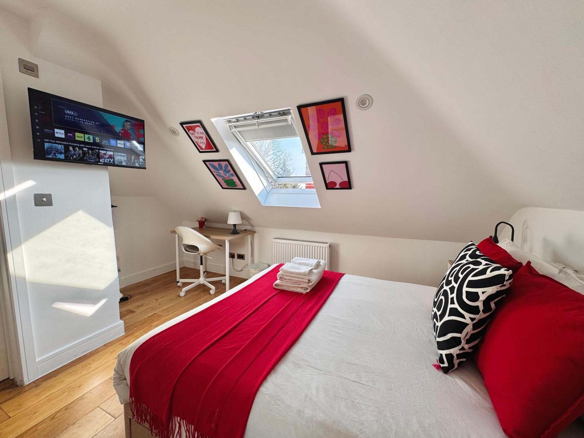 En-Suites With Free Parking 30Min To Central لندن المظهر الخارجي الصورة